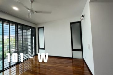 Duta Villa, Setia Alam