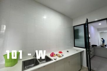 Duta Villa, Setia Alam