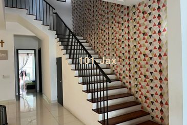 Duta Villa, Setia Alam