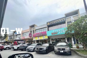 PRIME LOCATION!! 22X80!! G Floor Shoplot@ Jalan Mahogani Aeon Bandar Botanic Klang 