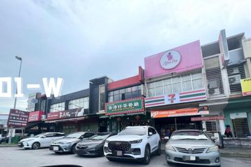 PRIME LOCATION!! 22X80!! G Floor Shoplot@ Jalan Mahogani Aeon Bandar Botanic Klang 