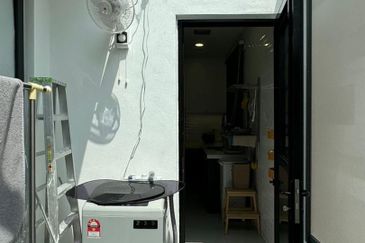 Lucent Residence @ twentyfive.7