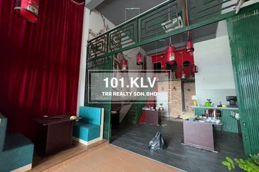 Renovated Ground Floor Shoplot@ Eco Sanctuary Somerset near Rimbayu