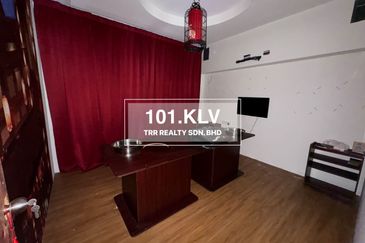 Renovated Ground Floor Shoplot@ Eco Sanctuary Somerset near Rimbayu