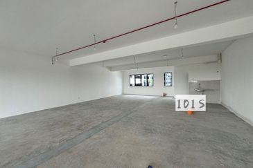 WITH GLASS DOOR!! Shop Commercial@ Eco Sanctuary Se.Ruang Square 