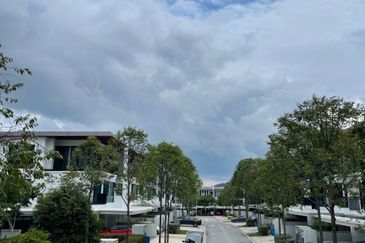 Duta Villa, Setia Alam