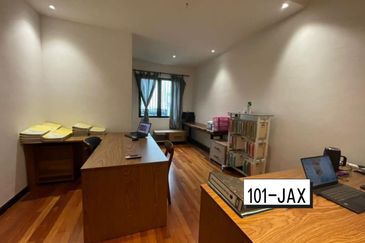 Duta Villa, Setia Alam