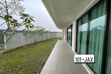 Duta Villa, Setia Alam