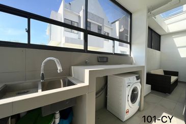 Lucent Residence @ twentyfive.7