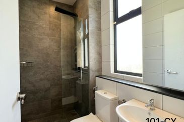 Lucent Residence @ twentyfive.7