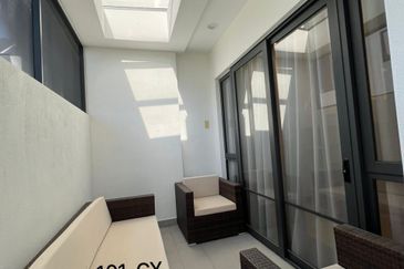 Lucent Residence @ twentyfive.7