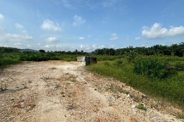 Truck can access!! 4 ACRE Agriculture Flat Land@Telok Panglima Garang