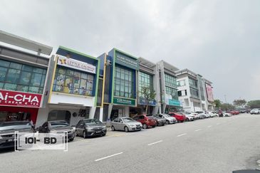 E-Boulevard, Denai Alam