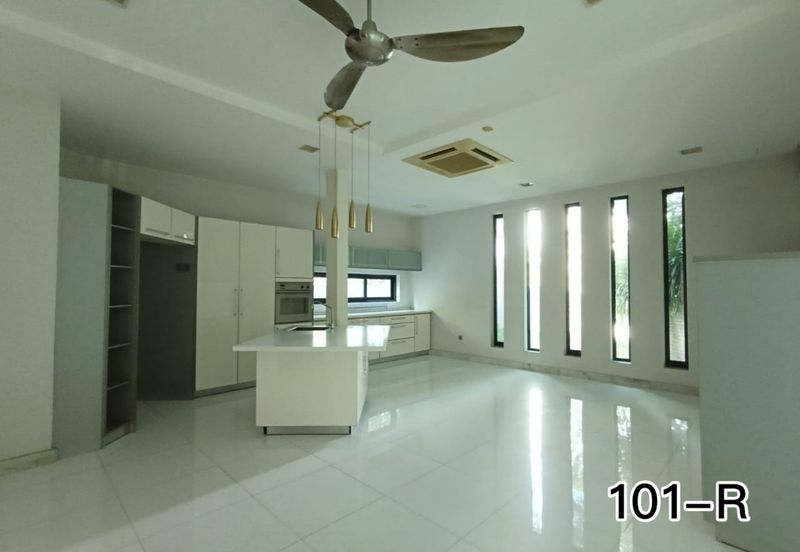 Fully Renovated!! TWIN BUNGALOW@ KK HILLS KOTA KEMUNING