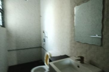 Fully Renovated!! TWIN BUNGALOW@ KK HILLS KOTA KEMUNING