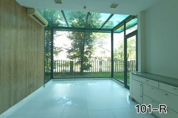 Fully Renovated!! TWIN BUNGALOW@ KK HILLS KOTA KEMUNING