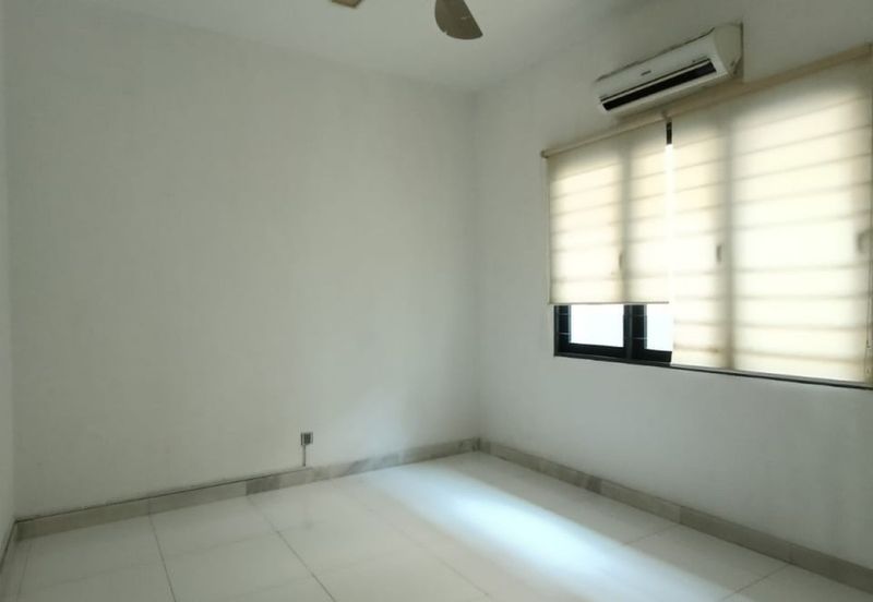 Fully Renovated!! TWIN BUNGALOW@ KK HILLS KOTA KEMUNING