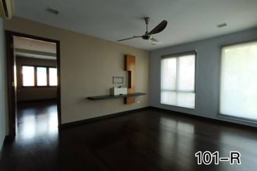 Fully Renovated!! TWIN BUNGALOW@ KK HILLS KOTA KEMUNING