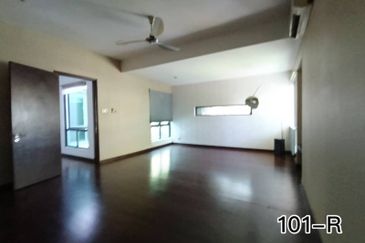 Fully Renovated!! TWIN BUNGALOW@ KK HILLS KOTA KEMUNING