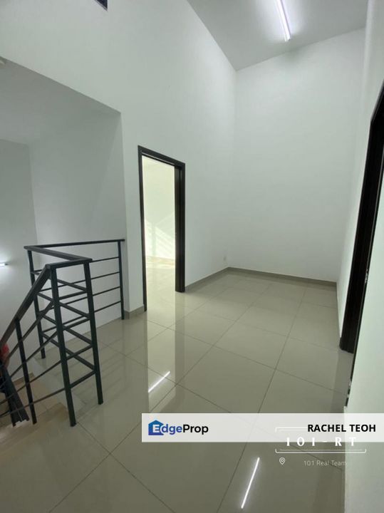 PRICE DROPPED!!! Triple Storey Terrace House@ Taman Sejati 4, Sentosa Klang , Selangor, Klang