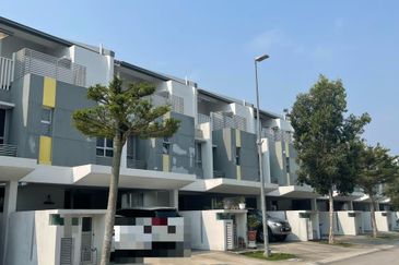 Tropicana Aman Bayan Residences