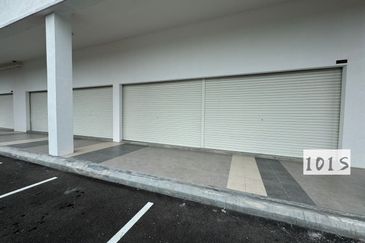 LIMITED CORNER Ground Floor Shop Commercial @Eco Sanctuary Se.Ruang Square Telok PANGLIMA GARANG