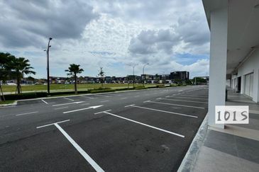 LIMITED CORNER Ground Floor Shop Commercial @Eco Sanctuary Se.Ruang Square Telok PANGLIMA GARANG