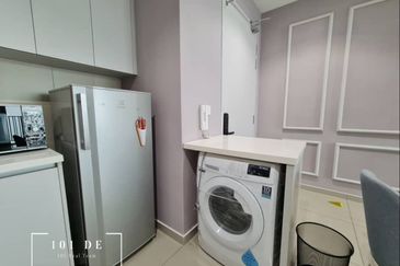 I Residence @ I City