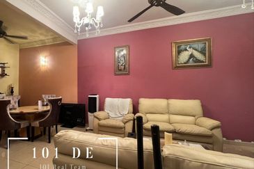 Facing No House!! Facing North!! Double Storey House@ Kota Kemuning