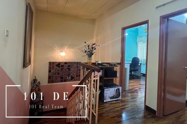 Facing No House!! Facing North!! Double Storey House@ Kota Kemuning