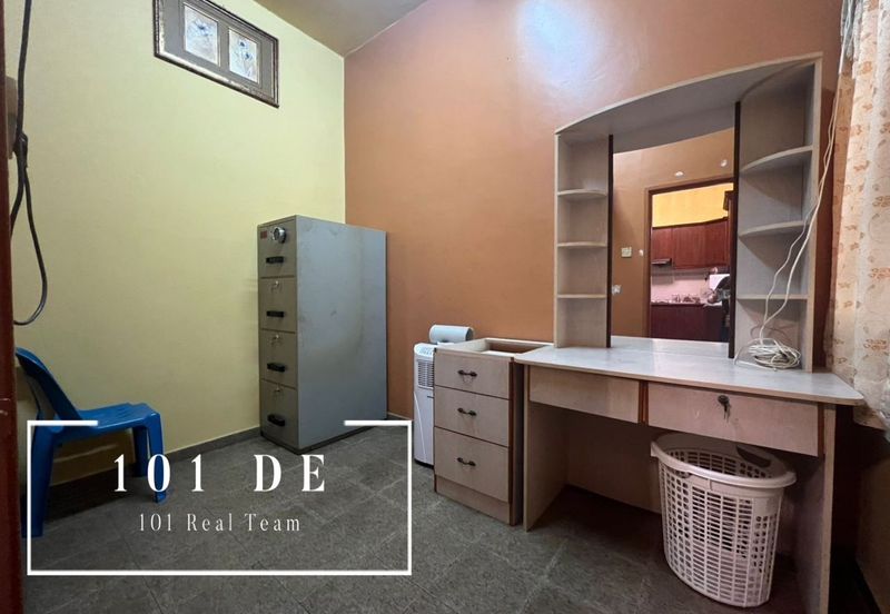 Facing No House!! Facing North!! Double Storey House@ Kota Kemuning