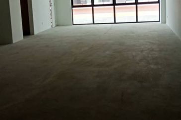 Budget Rent!!! 1,000sqft Office Lot Kenwingston Square Garden Cyberjaya