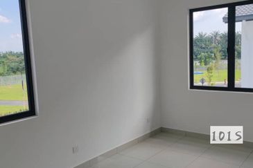 Robin @ Bandar Rimbayu