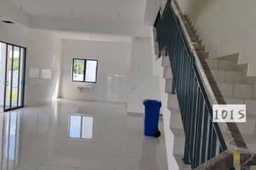 Robin @ Bandar Rimbayu