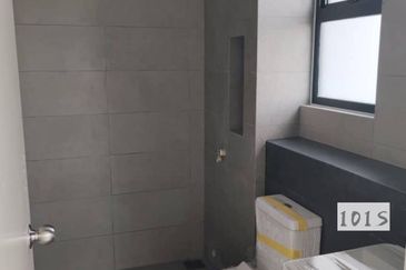 Robin @ Bandar Rimbayu