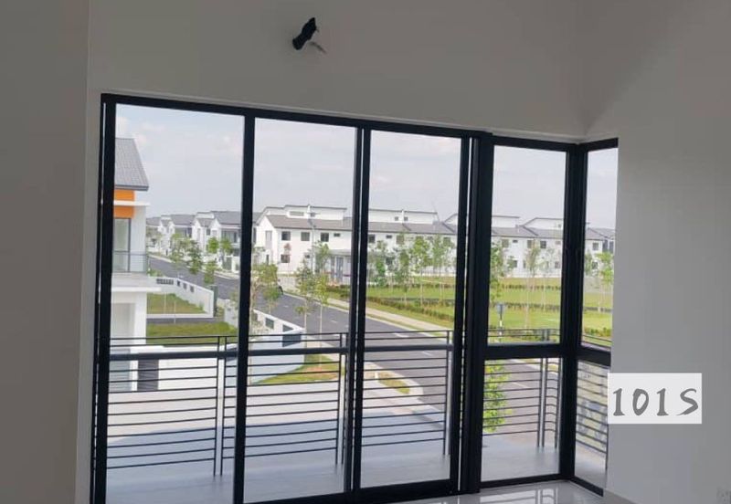 Robin @ Bandar Rimbayu