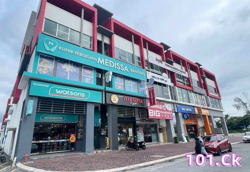 HOT area ‼️ Below SPA Price ⚠️3 Storey Shoplot CORNER@Pusat Perdagangan Banting (Jalan Cemerlang)