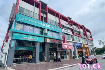 HOT area ‼️ Below SPA Price ⚠️3 Storey Shoplot CORNER@Pusat Perdagangan Banting (Jalan Cemerlang)