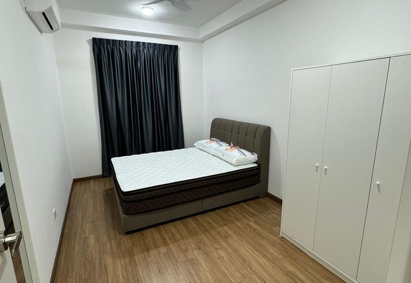 The Tresor @ Gravit 8 *