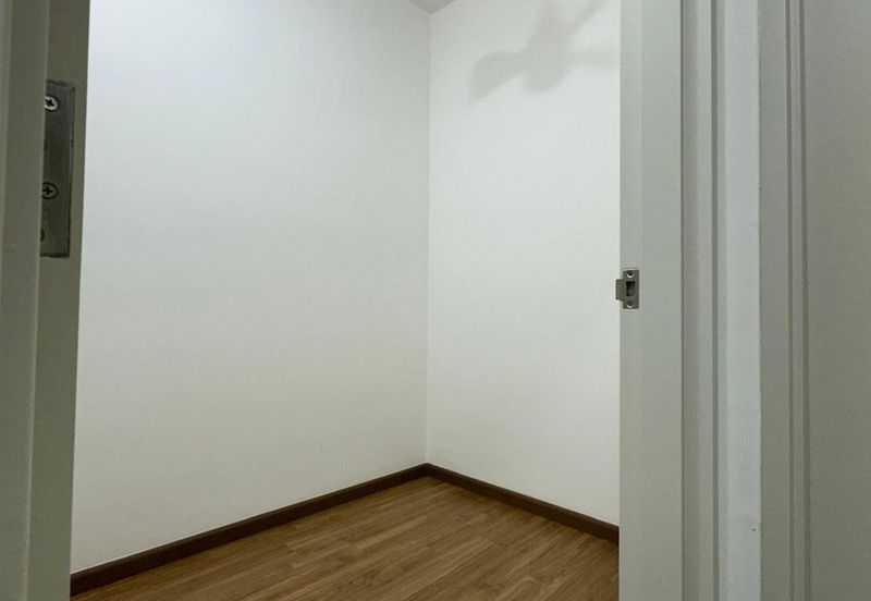 The Tresor @ Gravit 8 *