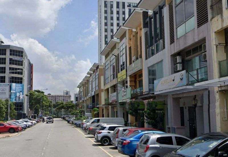 ROI: 4.8%!!! 3 Storey Shoplot @Petaling Jaya Commercial City