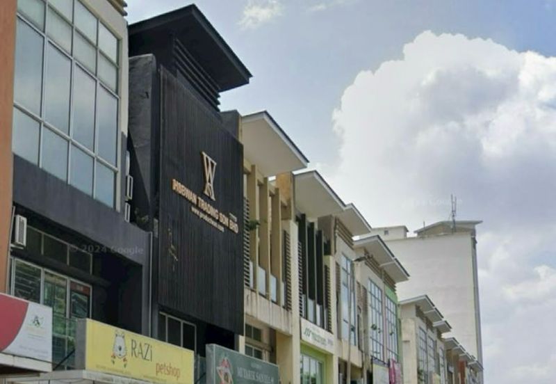 ROI: 4.8%!!! 3 Storey Shoplot @Petaling Jaya Commercial City