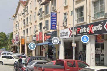 Pusat Komersial Seksyen 7