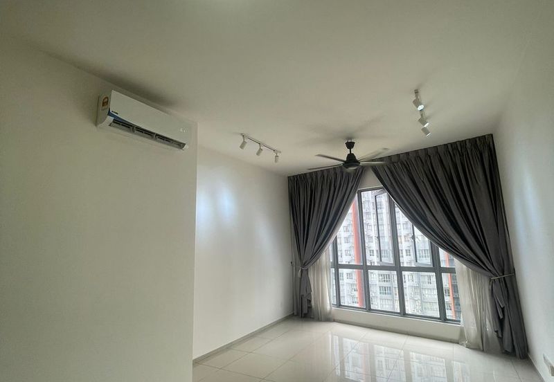 Gravit8 @ Klang South