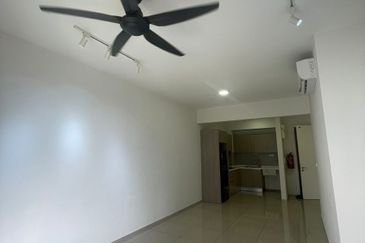 Gravit8 @ Klang South