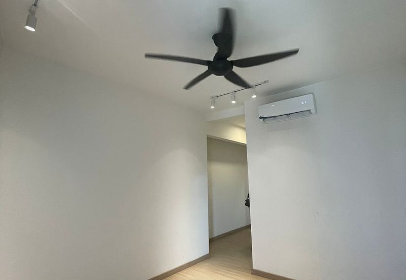 Gravit8 @ Klang South