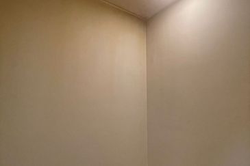 Gravit8 @ Klang South