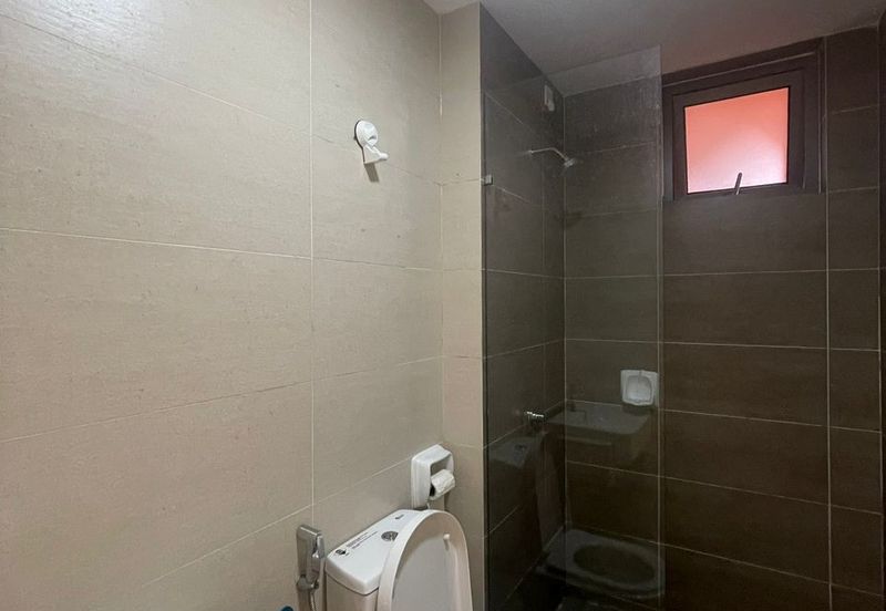 Gravit8 @ Klang South