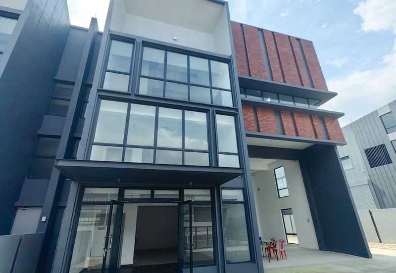 Elmina Business Park