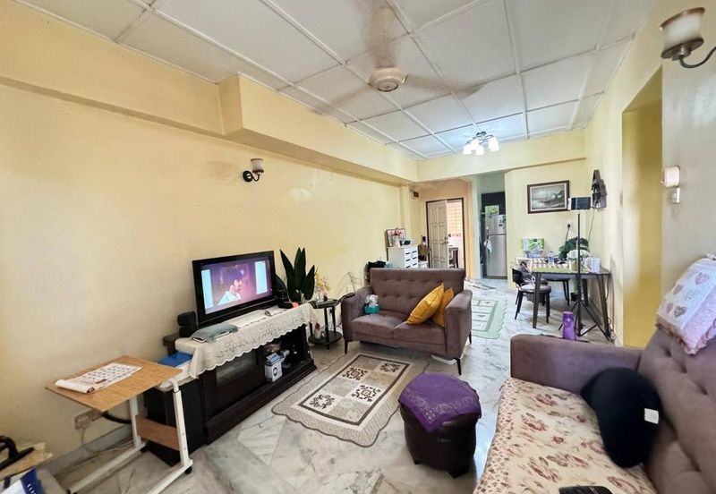 Menara Jade (Jade Tower), Taman Bukit Indah